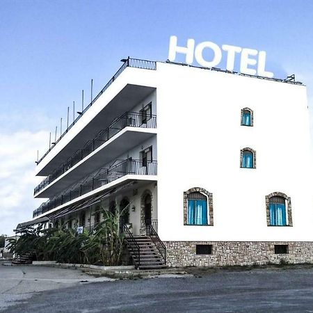 Hotel Nueva Europa 토르뎀바라 외부 사진