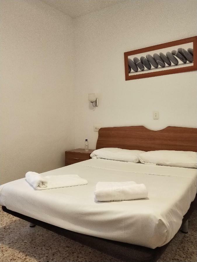 Hotel Nueva Europa 토르뎀바라 외부 사진
