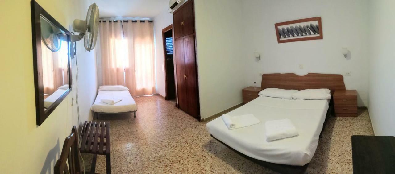 Hotel Nueva Europa 토르뎀바라 외부 사진