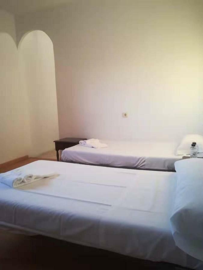 Hotel Nueva Europa 토르뎀바라 외부 사진